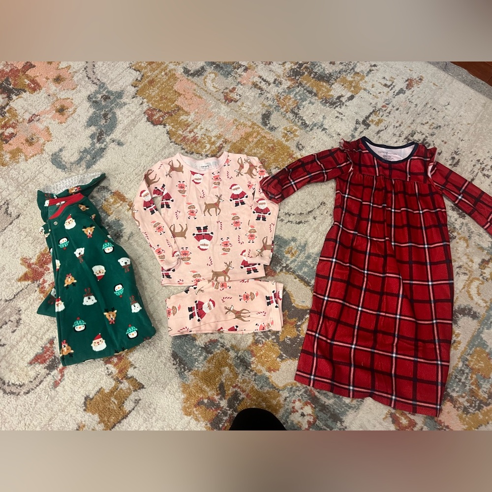 4T Christmas Pajama bundle